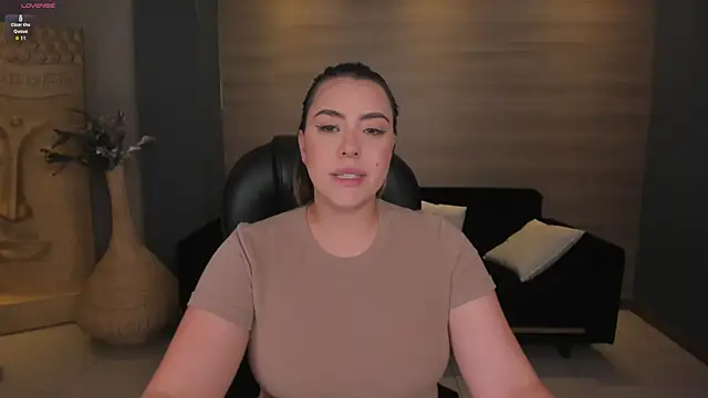 MartinnaBonnet online show from January 2, 5:39 pm