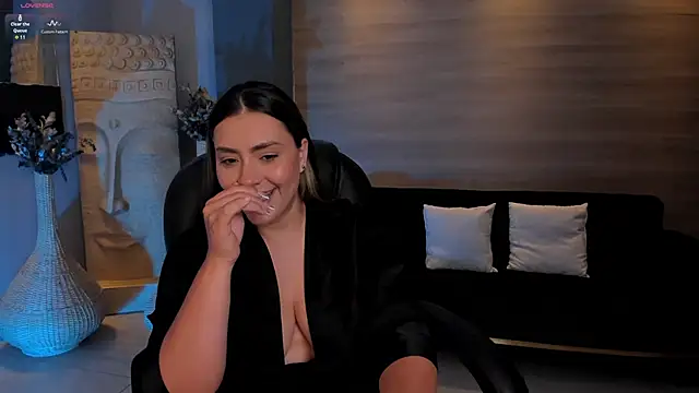 MartinnaBonnet online show from February 1, 4:33 pm