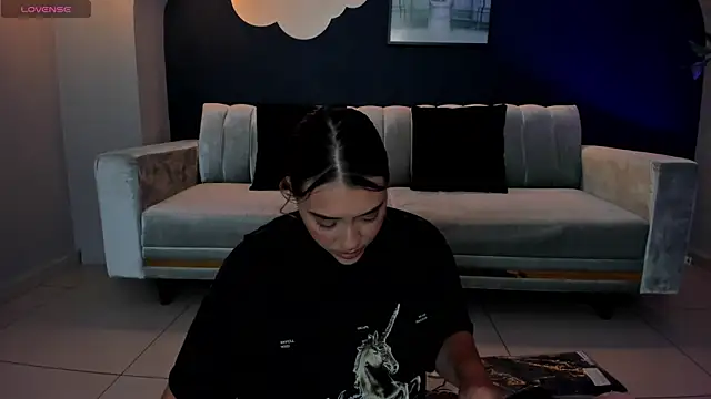 MartinnaBonnet online show from February 3, 1:30 pm