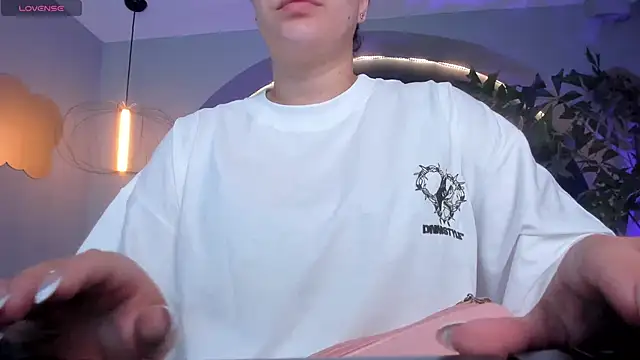 MartinnaBonnet online show from February 7, 10:29 am