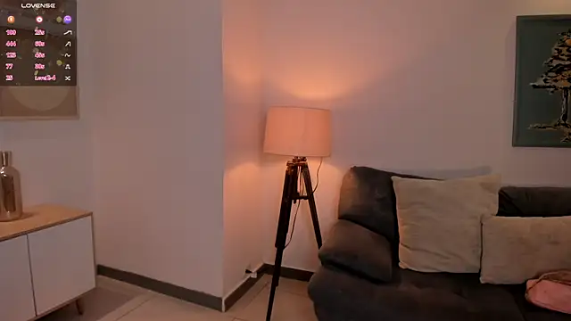 MartinnaBonnet online show from February 19, 11:25 pm