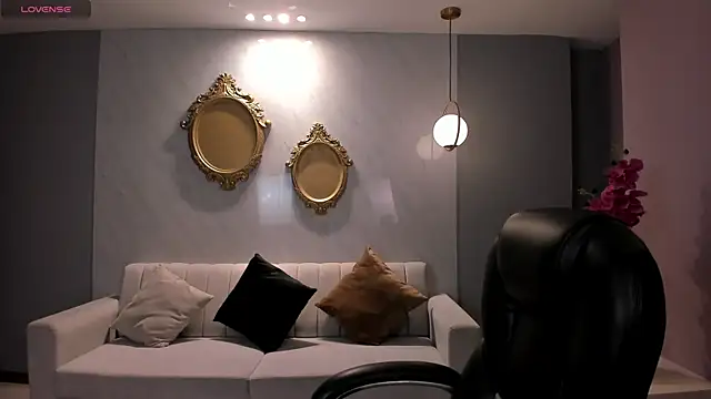 MartinnaBonnet online show from February 23, 11:33 am