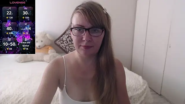 Snapshot of MargotLot chatting on September 13, 6:02 am MargotLot online show from September 13, 6:02 am