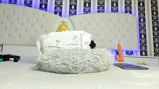 Snapshot of Aidasina chatting on February 8, 2:26 am Aidasina online show from February 8, 2:26 am