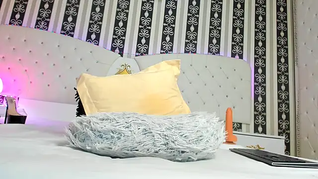 Snapshot of Aidasina chatting on March 6, 11:20 pm Aidasina online show from March 6, 11:20 pm