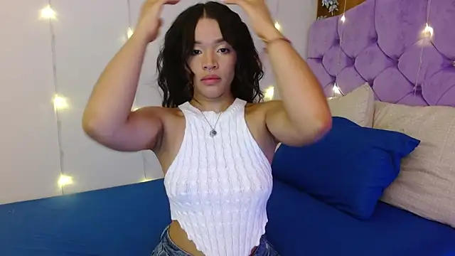 kiarablue online show from January 28, 10:56 pm