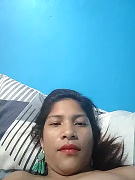 Snapshot of prettyyoung_mom23 chatting on February 9, 8:44 am prettyyoung mom23 online show from February 9, 8:44 am