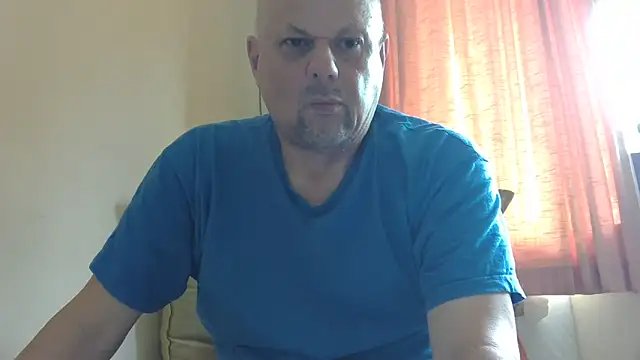 Snapshot of DaddyCumBumZA chatting on January 3, 8:54 am DaddyCumBumZA online show from January 3, 8:54 am