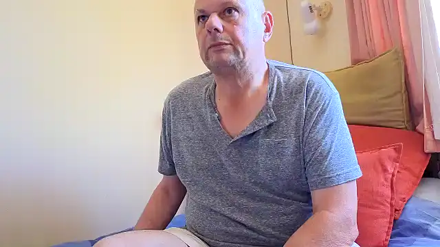 Snapshot of DaddyCumBumZA chatting on March 2, 11:50 am DaddyCumBumZA online show from March 2, 11:50 am