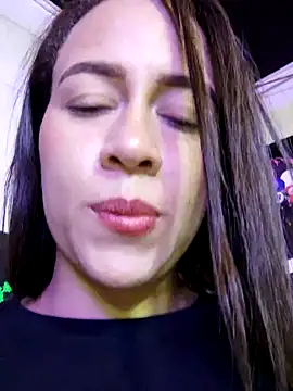 Nanybaker95 online show from March 7, 12:15 am