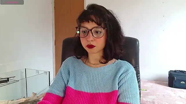 myamillor online show from September 25, 1:04 pm