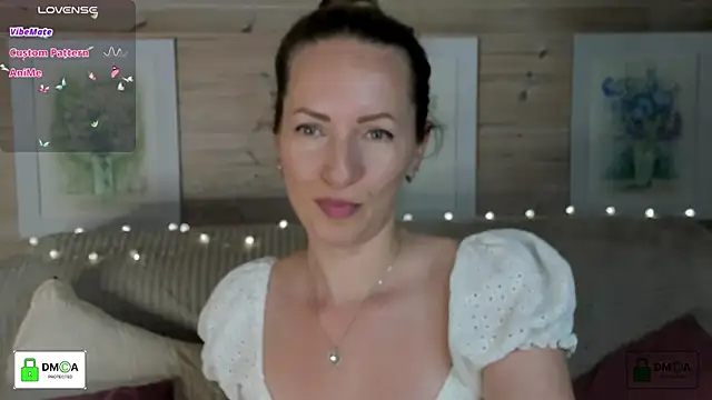 Queenymel online show from September 25, 3:38 pm