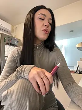 Snapshot of denise_k chatting on October 25, 11:40 am denise k online show from October 25, 11:40 am