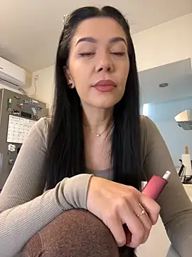 Snapshot of denise_k chatting on November 6, 12:50 pm denise k online show from November 6, 12:50 pm