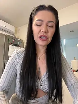 Snapshot of denise_k chatting on November 11, 12:38 pm denise k online show from November 11, 12:38 pm