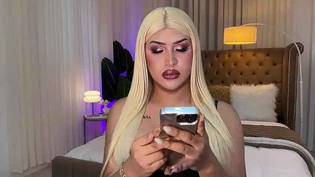 Your Majesty Tyra online show from March 7, 7:52 am