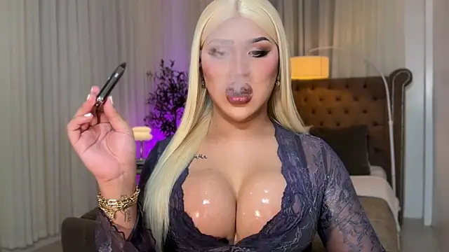 Your Majesty Tyra online show from October 30, 5:09 am