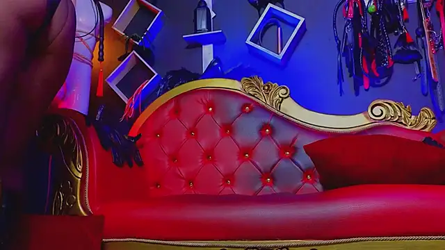 PerlaDivaio online show from December 17, 1:27 pm