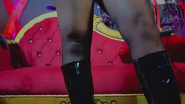 PerlaDivaio online show from November 7, 3:12 pm