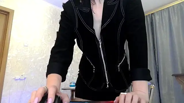 Snapshot of elenaza chatting on October 2, 8:05 pm elenaza online show from October 2, 8:05 pm