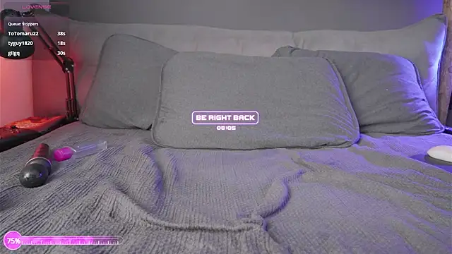 Snapshot of bunny_edge chatting on February 16, 3:38 pm bunny edge online show from February 16, 3:38 pm