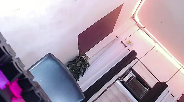 Chubbytransgirl21 online show from March 1, 4:44 pm