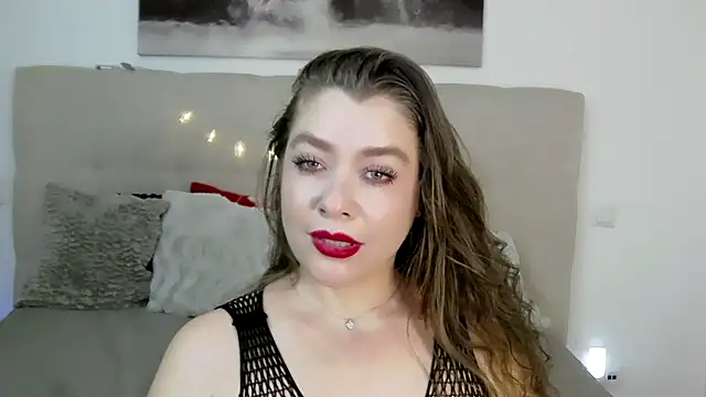 Snapshot of PetersEmily chatting on December 12, 1:06 pm PetersEmily online show from December 12, 1:06 pm