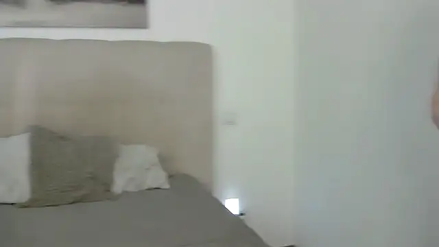 Snapshot of PetersEmily chatting on March 14, 12:43 am PetersEmily online show from March 14, 12:43 am