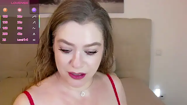 Snapshot of PetersEmily chatting on December 4, 1:09 pm PetersEmily online show from December 4, 1:09 pm