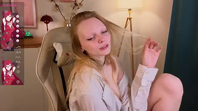 Snapshot of evangel1ne chatting on October 12, 9:36 pm evangel1ne online show from October 12, 9:36 pm