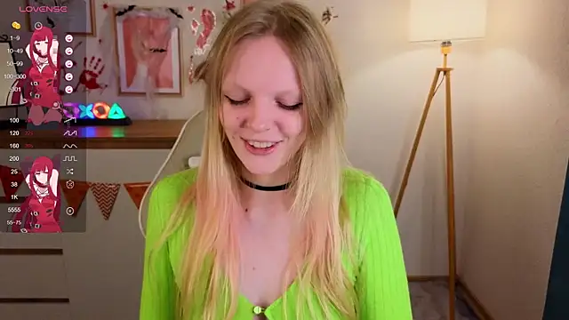 Snapshot of evangel1ne chatting on October 23, 9:13 pm evangel1ne online show from October 23, 9:13 pm