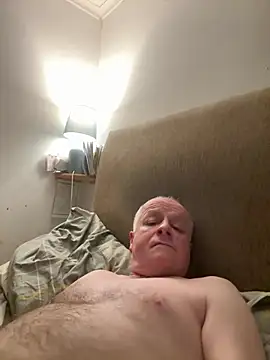 Snapshot of locallad88 chatting on January 12, 8:14 pm locallad88 online show from January 12, 8:14 pm