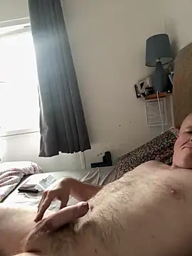 Snapshot of locallad88 chatting on October 2, 3:41 pm locallad88 online show from October 2, 3:41 pm