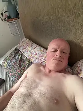 Snapshot of locallad88 chatting on October 10, 1:54 pm locallad88 online show from October 10, 1:54 pm