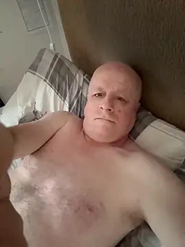 Snapshot of locallad88 chatting on November 2, 8:17 am locallad88 online show from November 2, 8:17 am