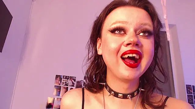 ursula davis online show from January 29, 11:35 pm