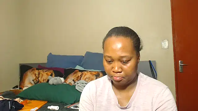 EbonySeductressx online show from November 26, 5:14 pm