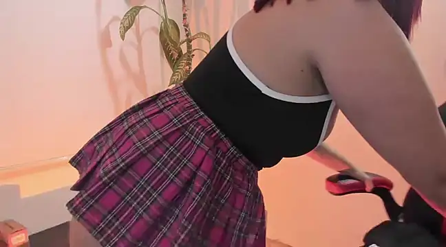 madelaine blosson online show from March 18, 2:04 am