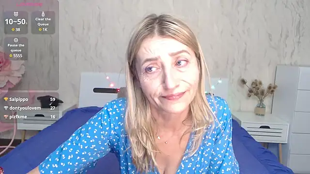 ZoeGrant online show from March 14, 3:26 am