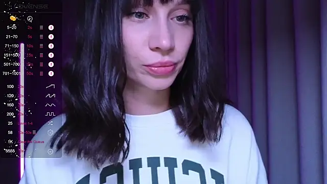 Alice Wonders online show from October 18, 8:20 pm