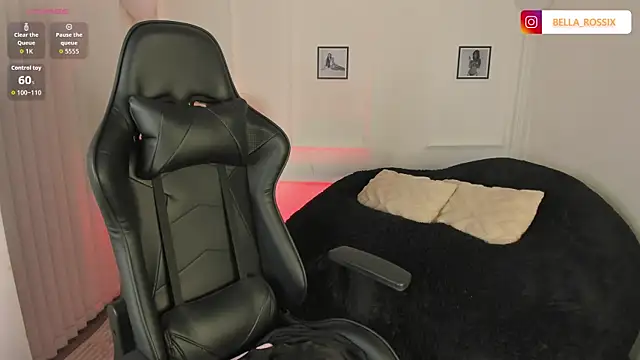 Snapshot of BellaRossii chatting on November 28, 2:14 am BellaRossii online show from November 28, 2:14 am