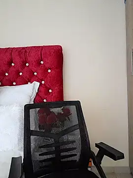 BoobQueenxx online show from January 27, 4:52 am