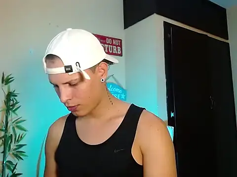 DavidNeill online show from December 23, 7:30 pm