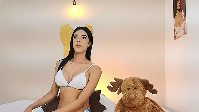 Snapshot of salome_Collins_1 chatting on November 23, 8:08 pm salome Collins 1 online show from November 23, 8:08 pm