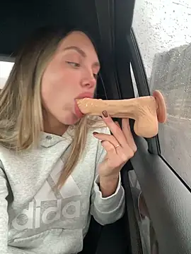 AngelinaMoore online show from March 5, 10:11 am