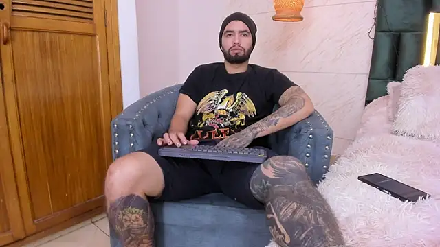 matteosantos online show from February 1, 11:32 am