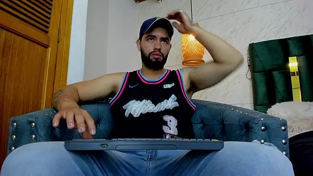 matteosantos online show from February 8, 11:33 am