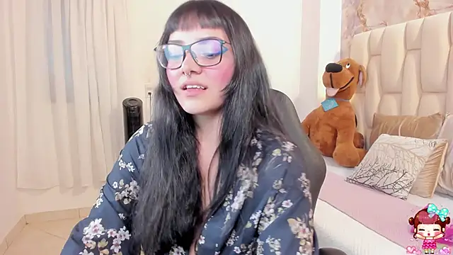 lucyycy online show from November 4, 5:06 am