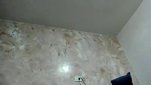 tiffanystonne online show from November 27, 1:40 am