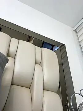 ALISSON FOXXX1 online show from September 20, 4:52 pm